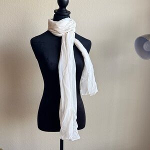 Elegant Ivory 🧣 Scarf